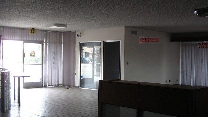 TorranceBankIntOffice
