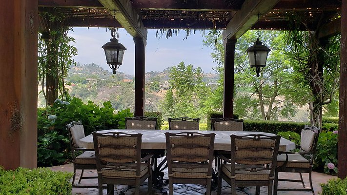 2555 Benedict Canyon - LA - 128