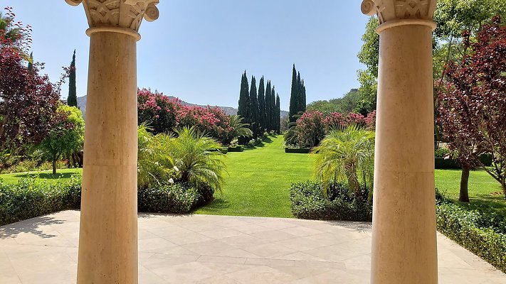 2555 Benedict Canyon - LA - 62