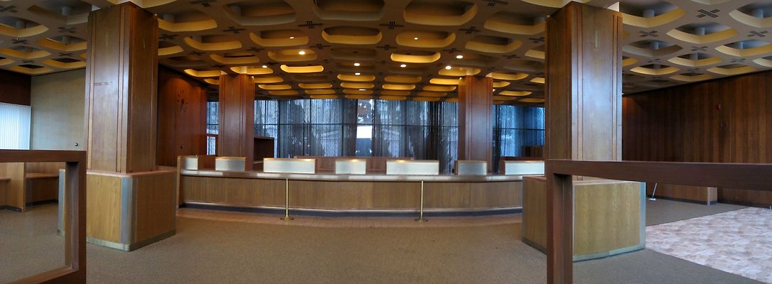 LAX Bank-FacingCounter