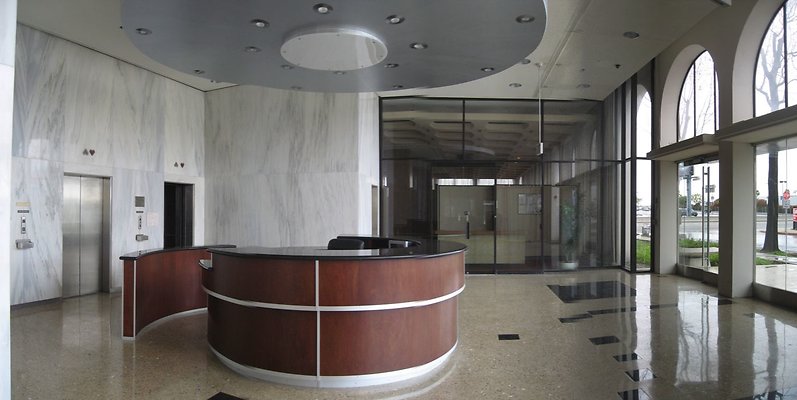 LAX Bank-BldgLobbyFrBankDoors